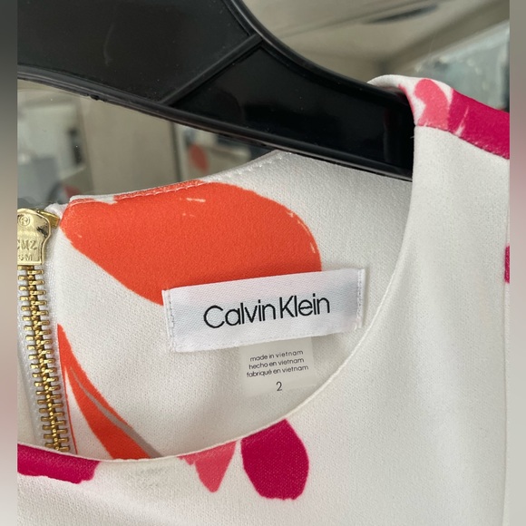 Calvin Klein sleeveless, form fitting midi dress - Picture 3 of 5